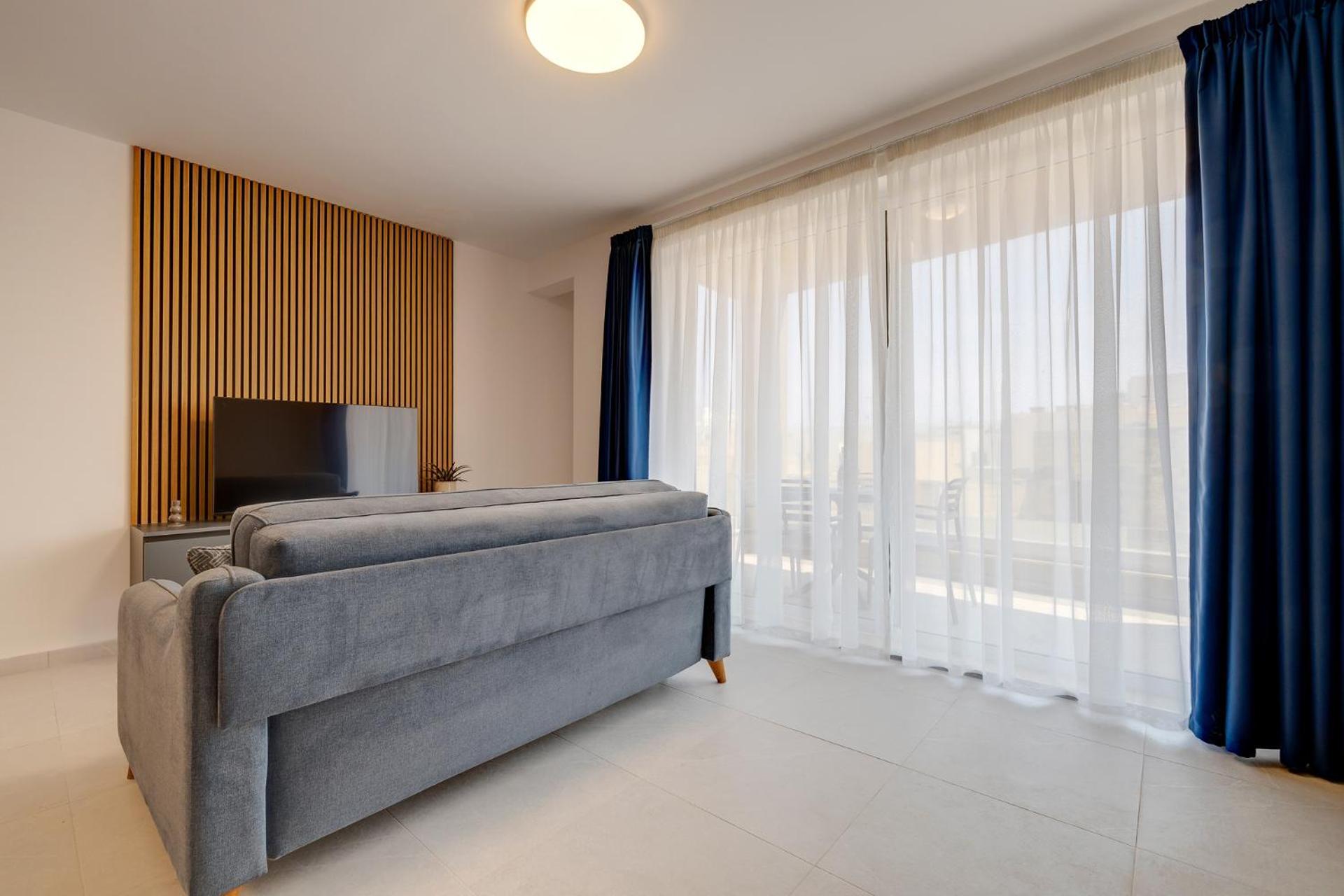 Wave Crest Holiday Apartments St. Paul's Bay Bagian luar foto