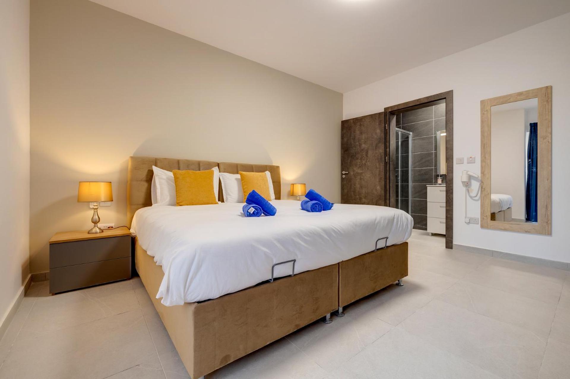Wave Crest Holiday Apartments St. Paul's Bay Bagian luar foto