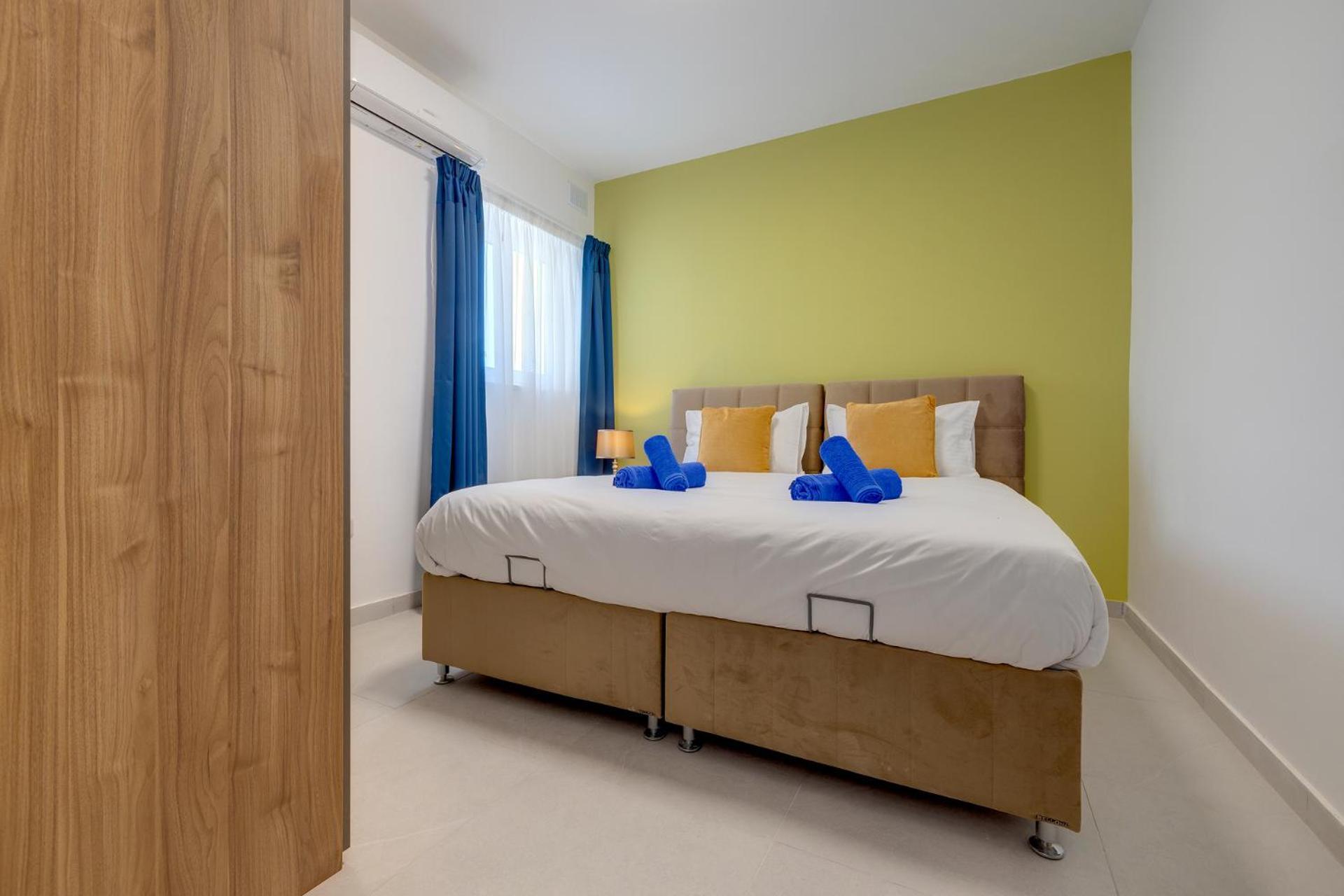 Wave Crest Holiday Apartments St. Paul's Bay Bagian luar foto