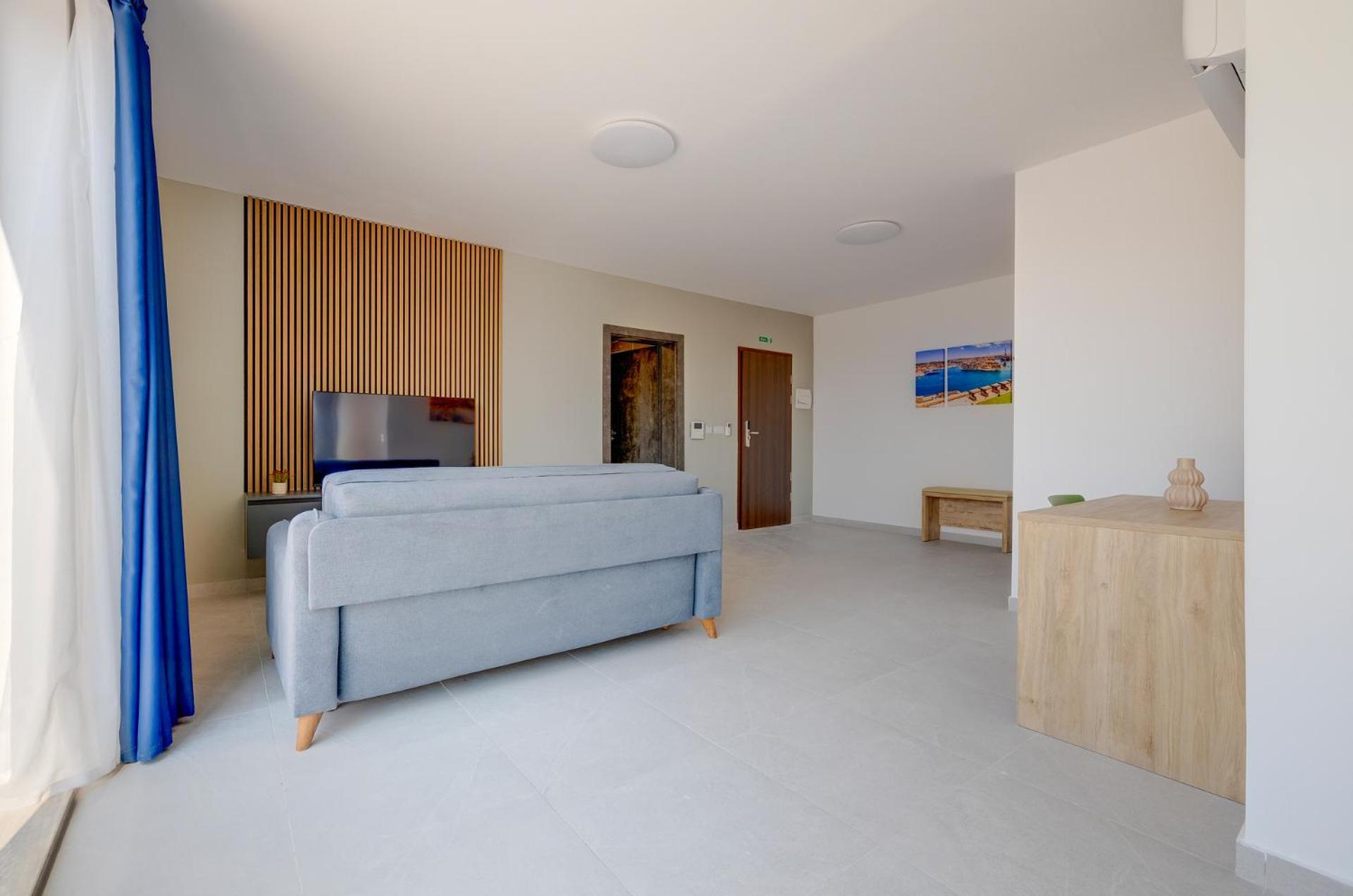 Wave Crest Holiday Apartments St. Paul's Bay Bagian luar foto