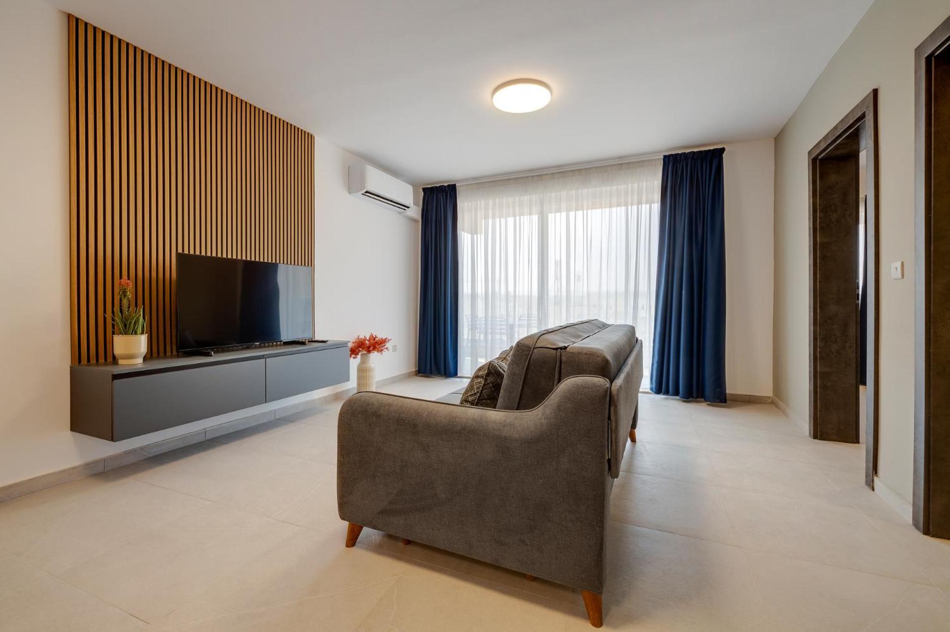 Wave Crest Holiday Apartments St. Paul's Bay Bagian luar foto