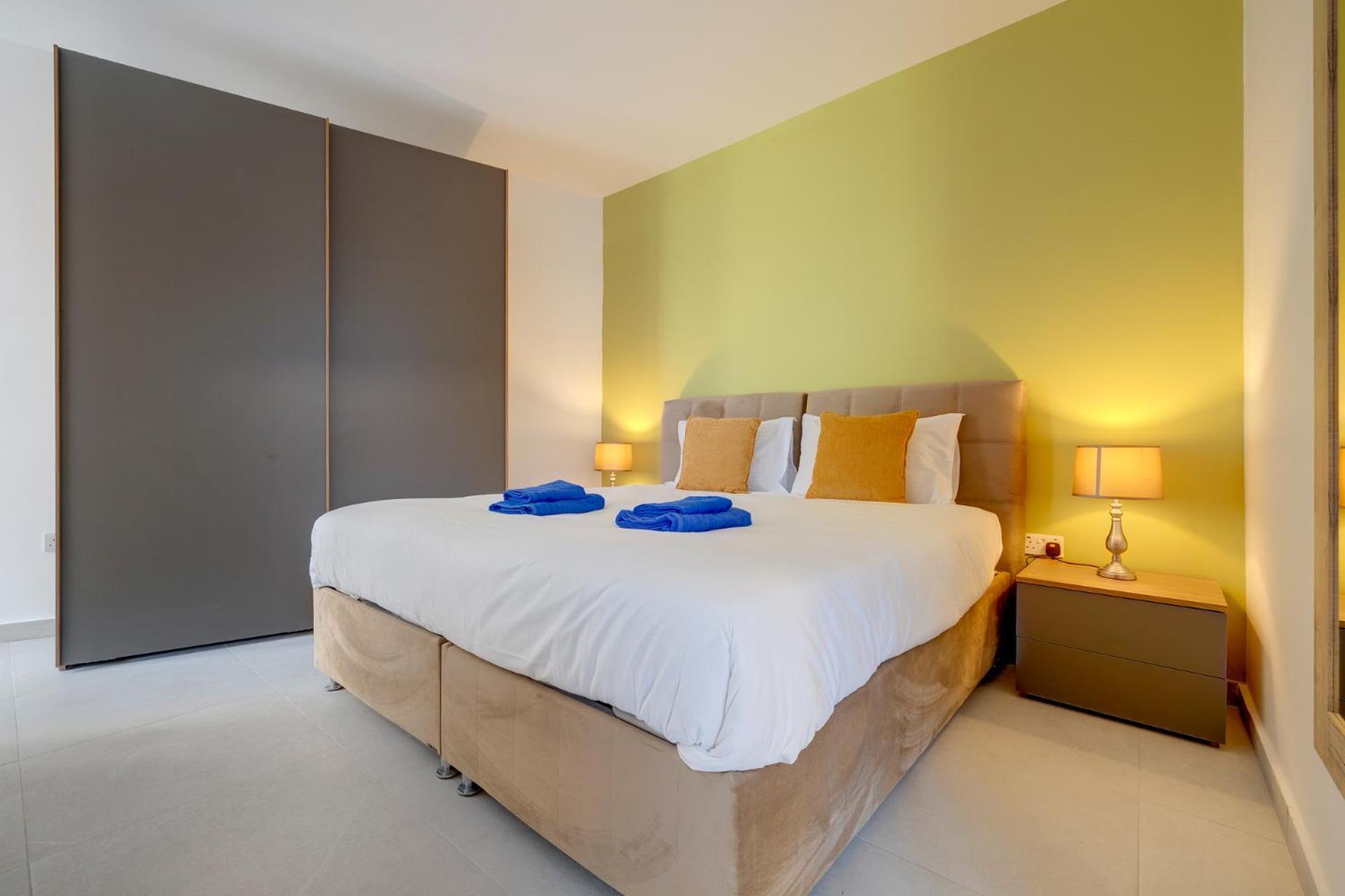 Wave Crest Holiday Apartments St. Paul's Bay Bagian luar foto