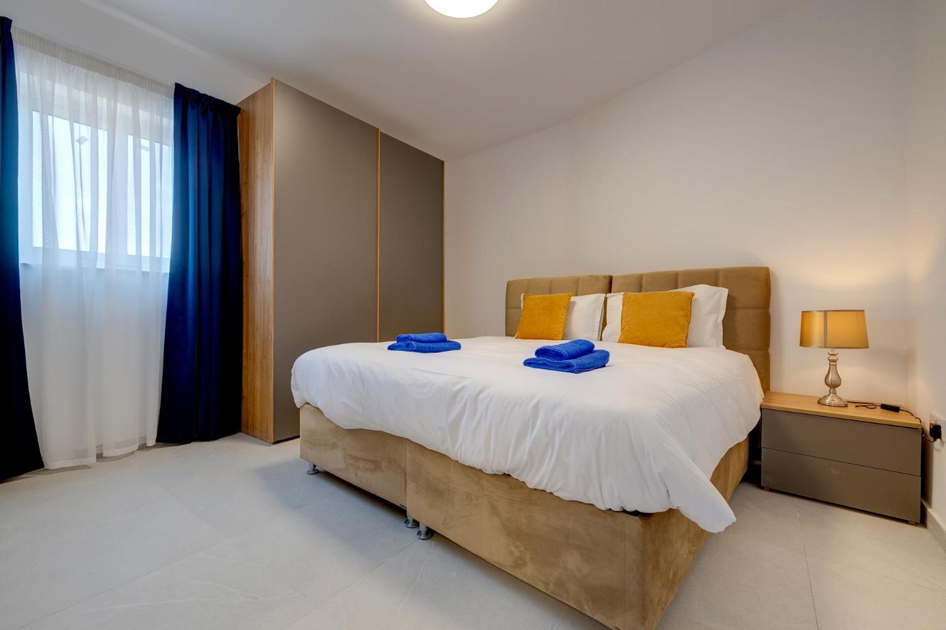 Wave Crest Holiday Apartments St. Paul's Bay Bagian luar foto