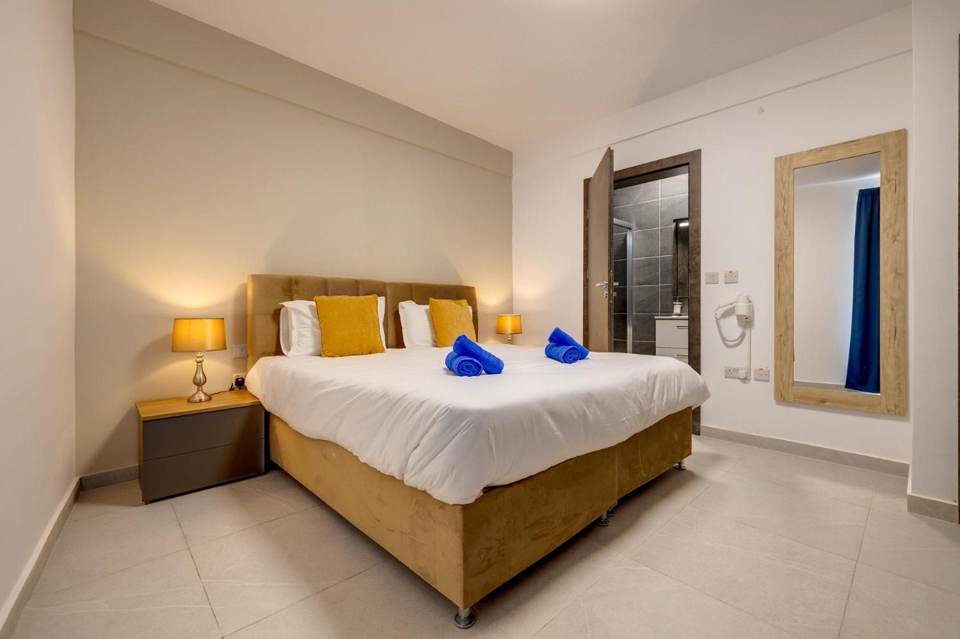 Wave Crest Holiday Apartments St. Paul's Bay Bagian luar foto