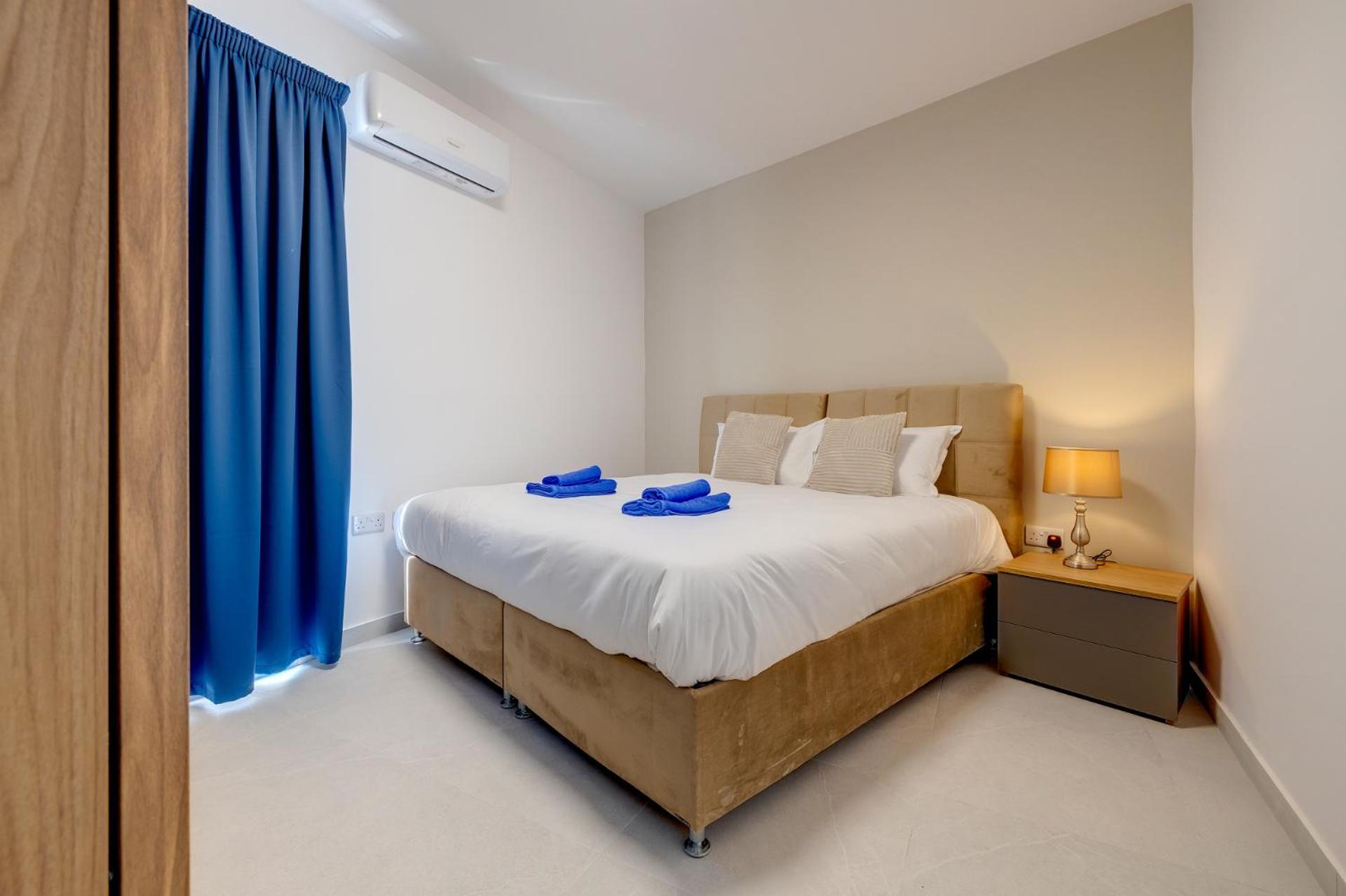 Wave Crest Holiday Apartments St. Paul's Bay Bagian luar foto