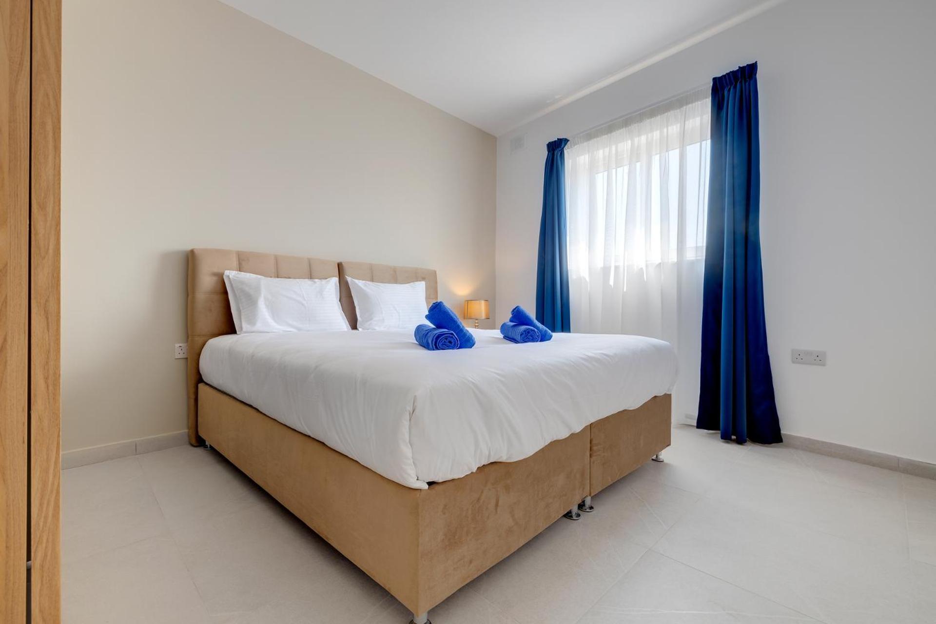Wave Crest Holiday Apartments St. Paul's Bay Bagian luar foto
